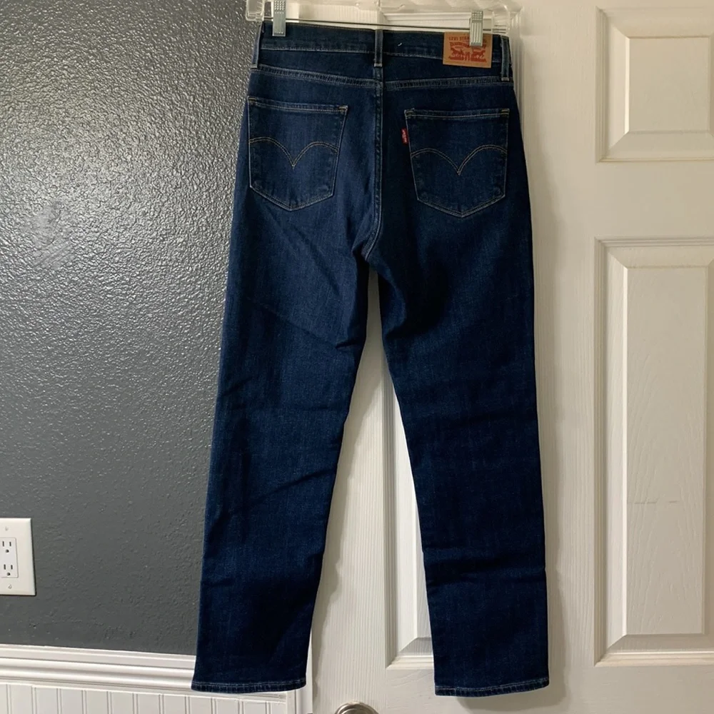 Levi’s High Rise Jeans - Picture 4 of 4